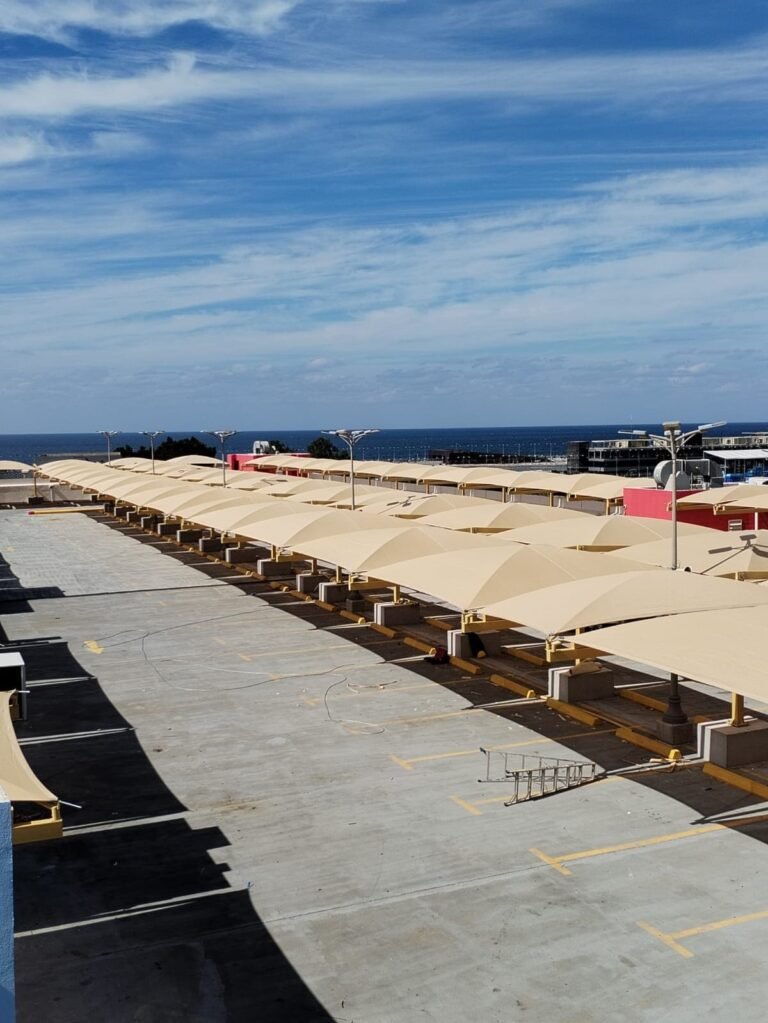 مظلات ساندوتش بانل