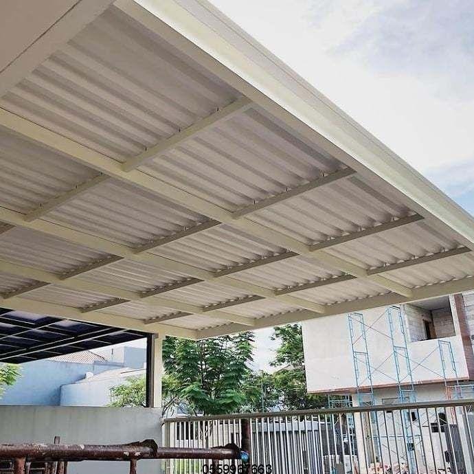 أفضل أنواع مظلات الساندوتش بانل في الرياض